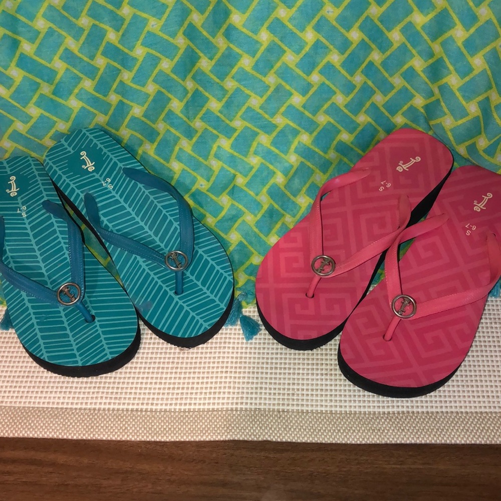 Initial Inc Flip flop X 2 Size 6-7